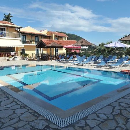 בניטסס Kerkyra Beach Hotel & Apartments מראה חיצוני תמונה