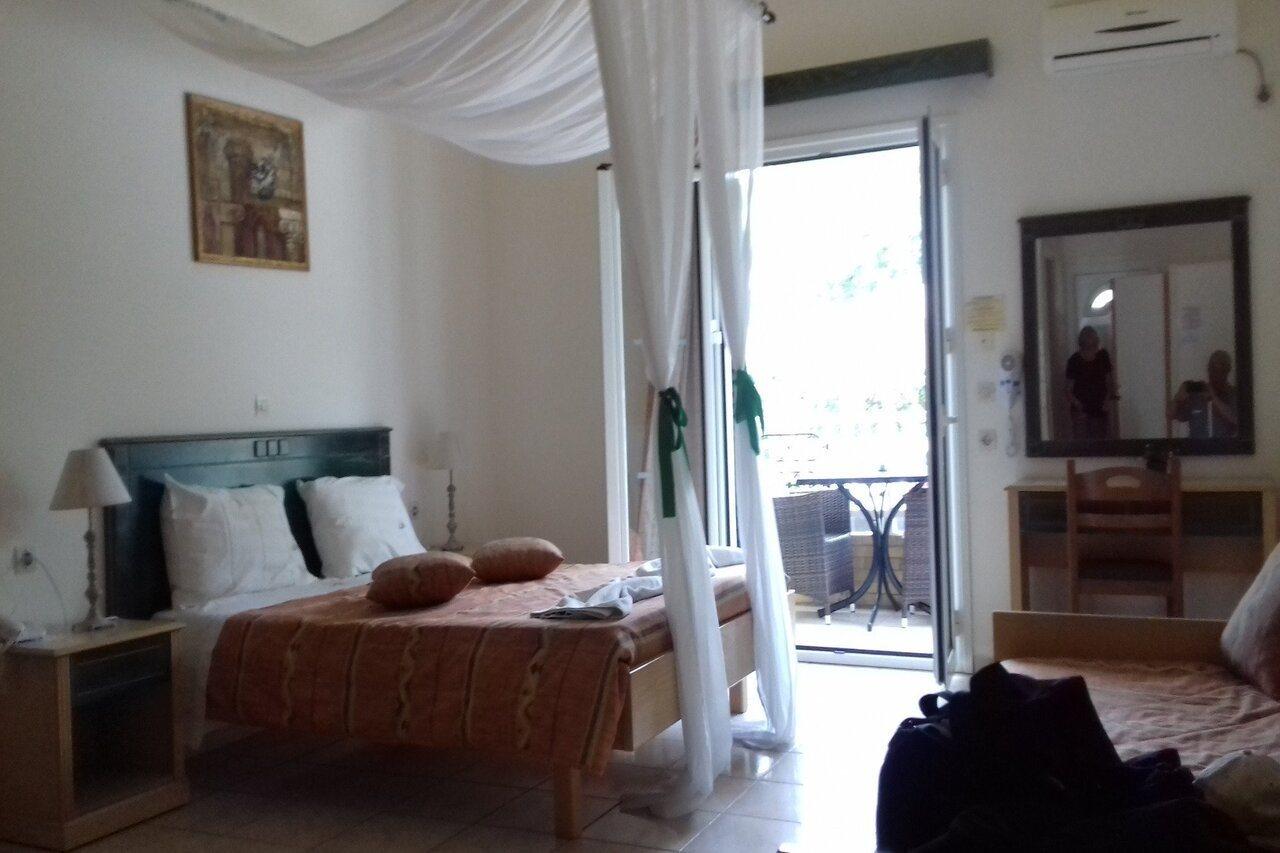 בניטסס Kerkyra Beach Hotel & Apartments מראה חיצוני תמונה