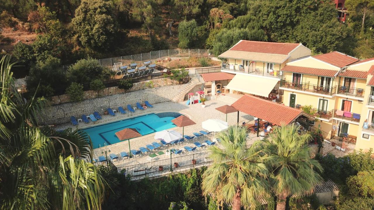 בניטסס Kerkyra Beach Hotel & Apartments מראה חיצוני תמונה