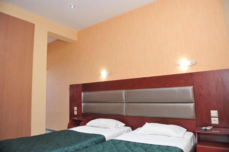 בניטסס Kerkyra Beach Hotel & Apartments מראה חיצוני תמונה