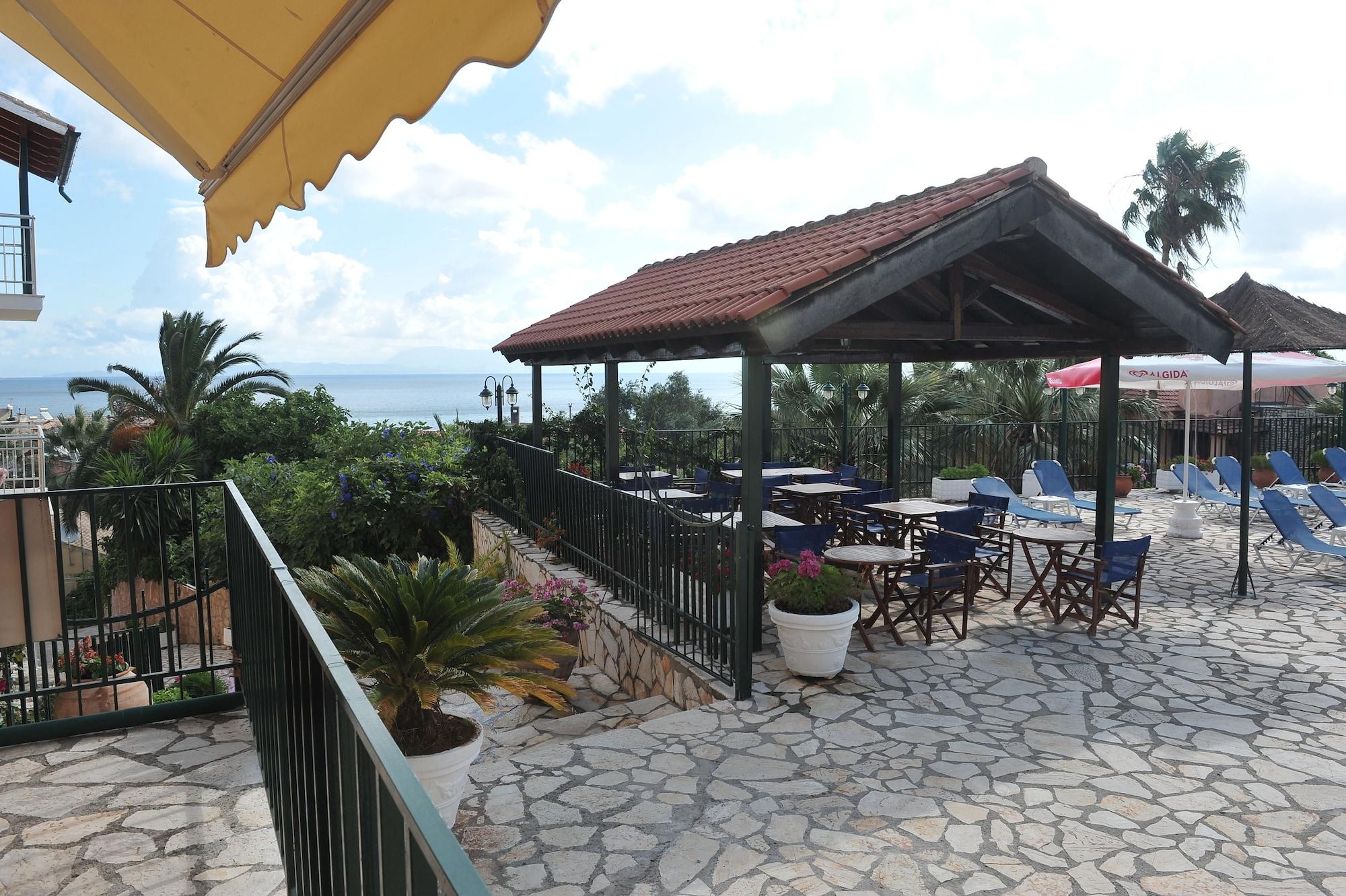 בניטסס Kerkyra Beach Hotel & Apartments מראה חיצוני תמונה