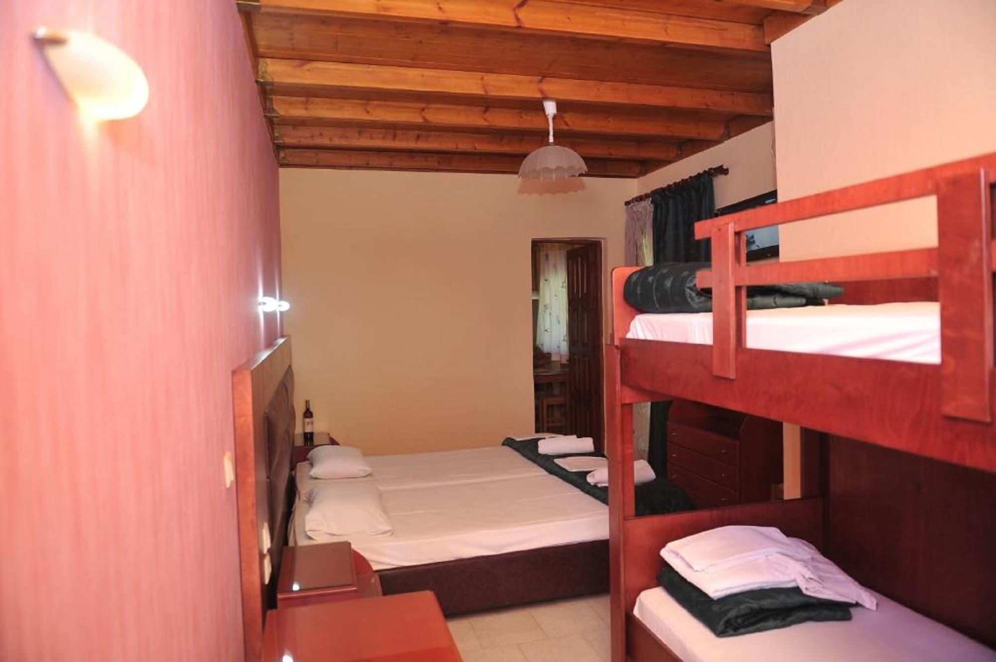 בניטסס Kerkyra Beach Hotel & Apartments מראה חיצוני תמונה