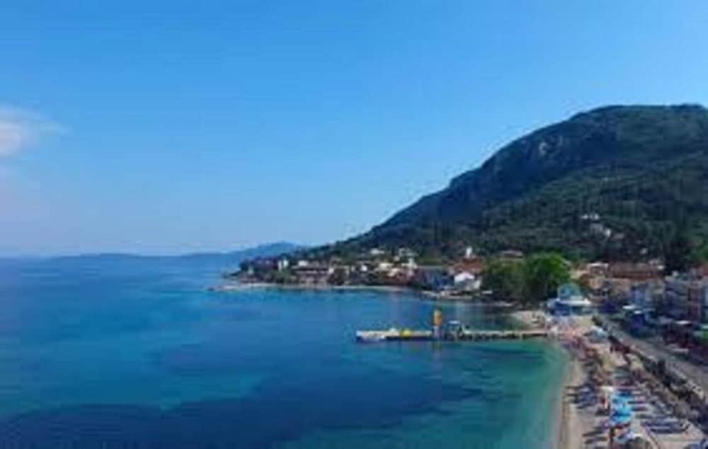 בניטסס Kerkyra Beach Hotel & Apartments מראה חיצוני תמונה