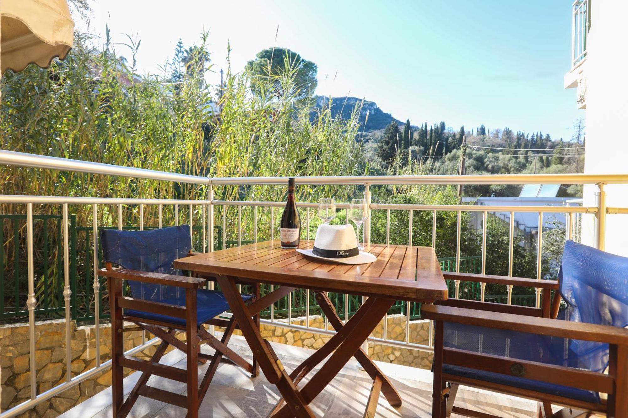 בניטסס Kerkyra Beach Hotel & Apartments מראה חיצוני תמונה