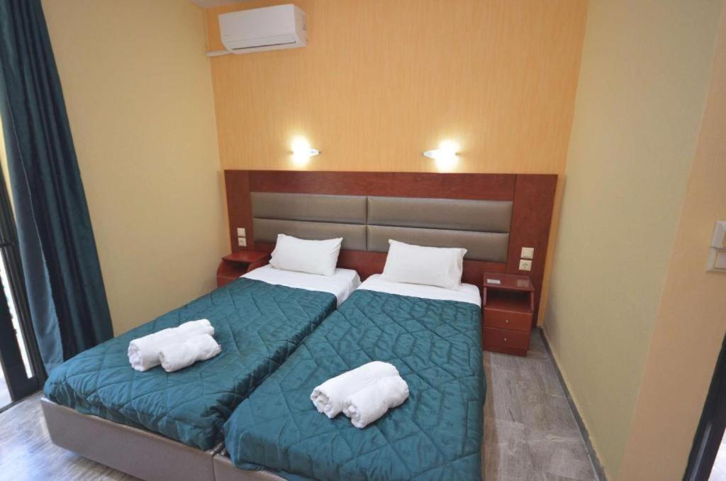 בניטסס Kerkyra Beach Hotel & Apartments מראה חיצוני תמונה