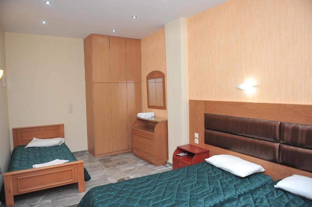 בניטסס Kerkyra Beach Hotel & Apartments מראה חיצוני תמונה